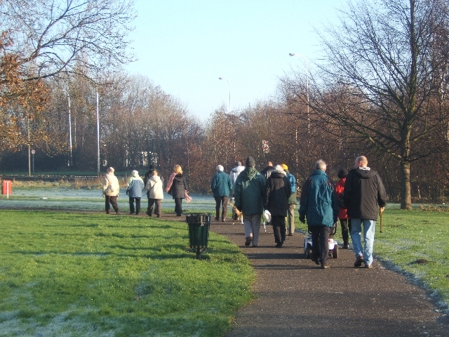 Lowedges further round park