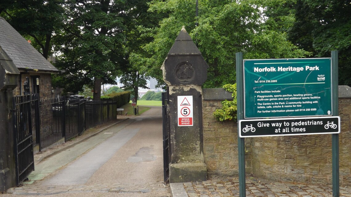 Norfolk Park entrance 2016